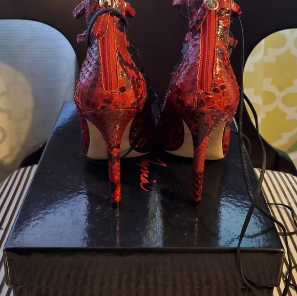 ISA TAPIA Red Python Tango Lace-Up - Picture 3 of 4